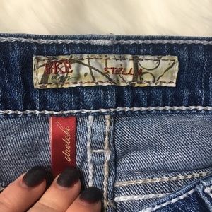 Bke Stella distressed jeans